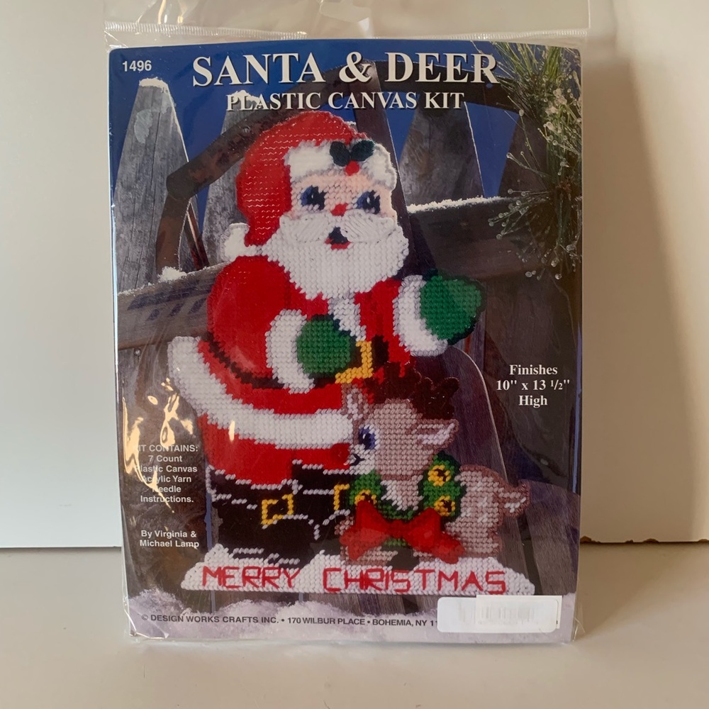 Design works crafts Inc. Santa and deer plastic canvas kit 10“ x 13 1/2“